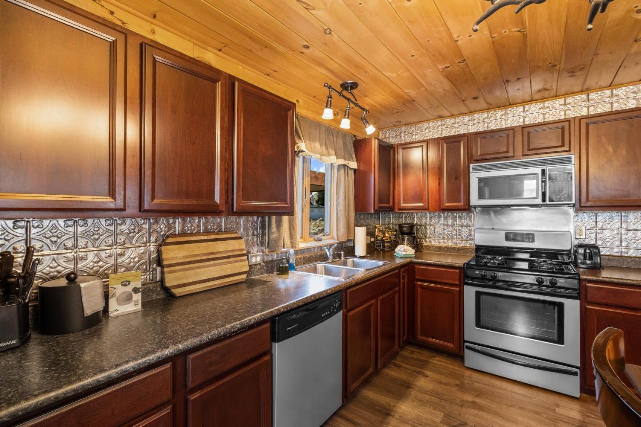 The Bucking Moose Hotel West Yellowstone Ngoại thất bức ảnh